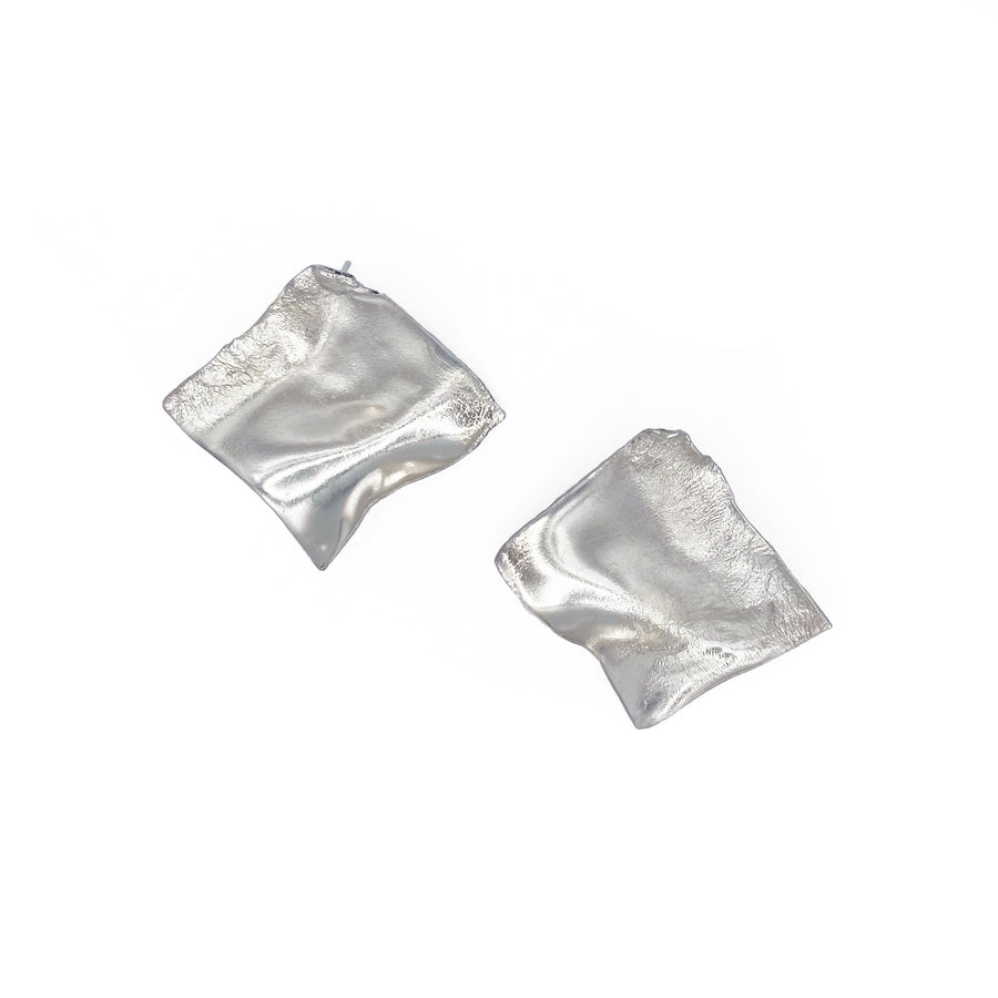 Maru Square Ribbon Sterling Silver Earrings